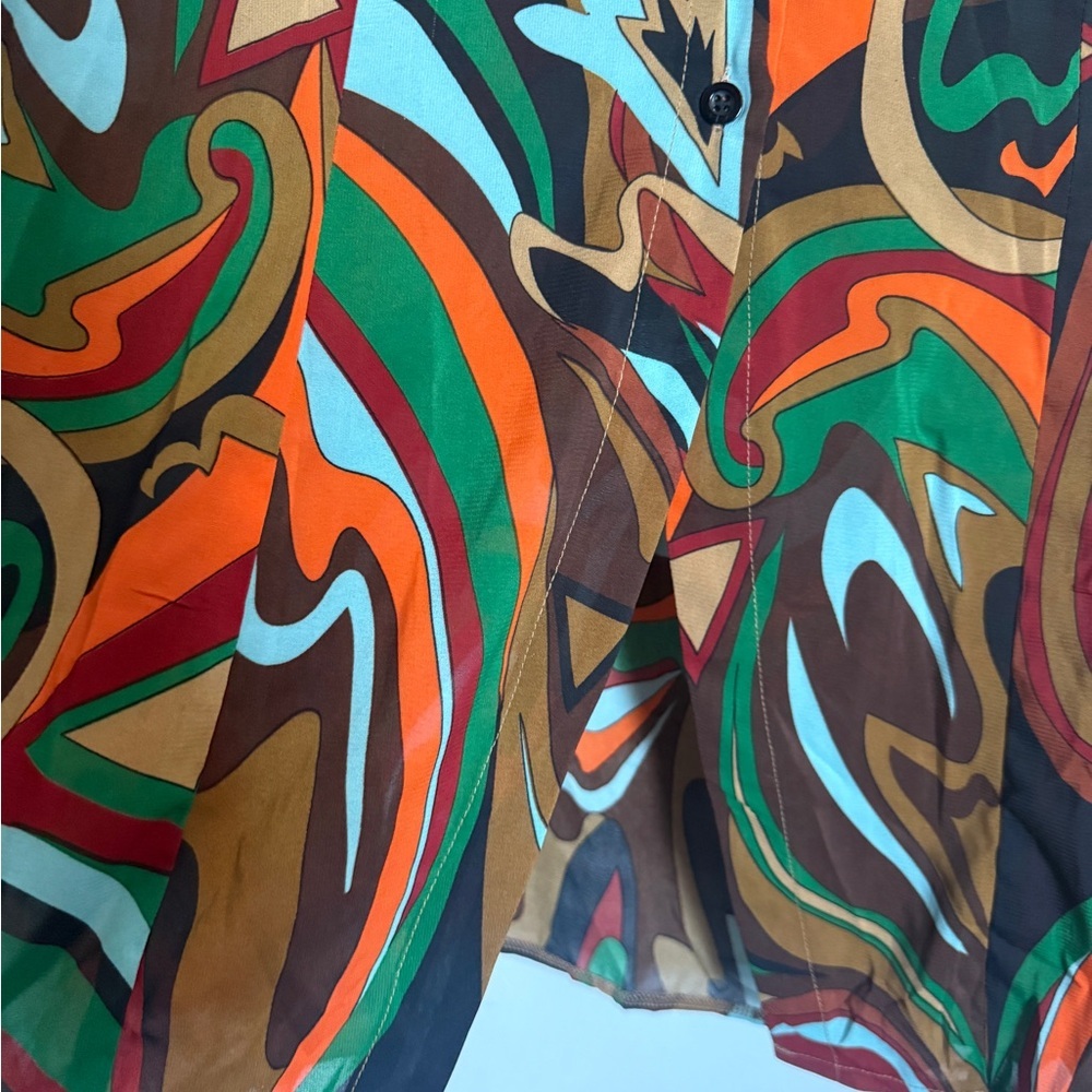 PrettyLittleThing Abstract Pattern Blouse - Picture 5 of 7